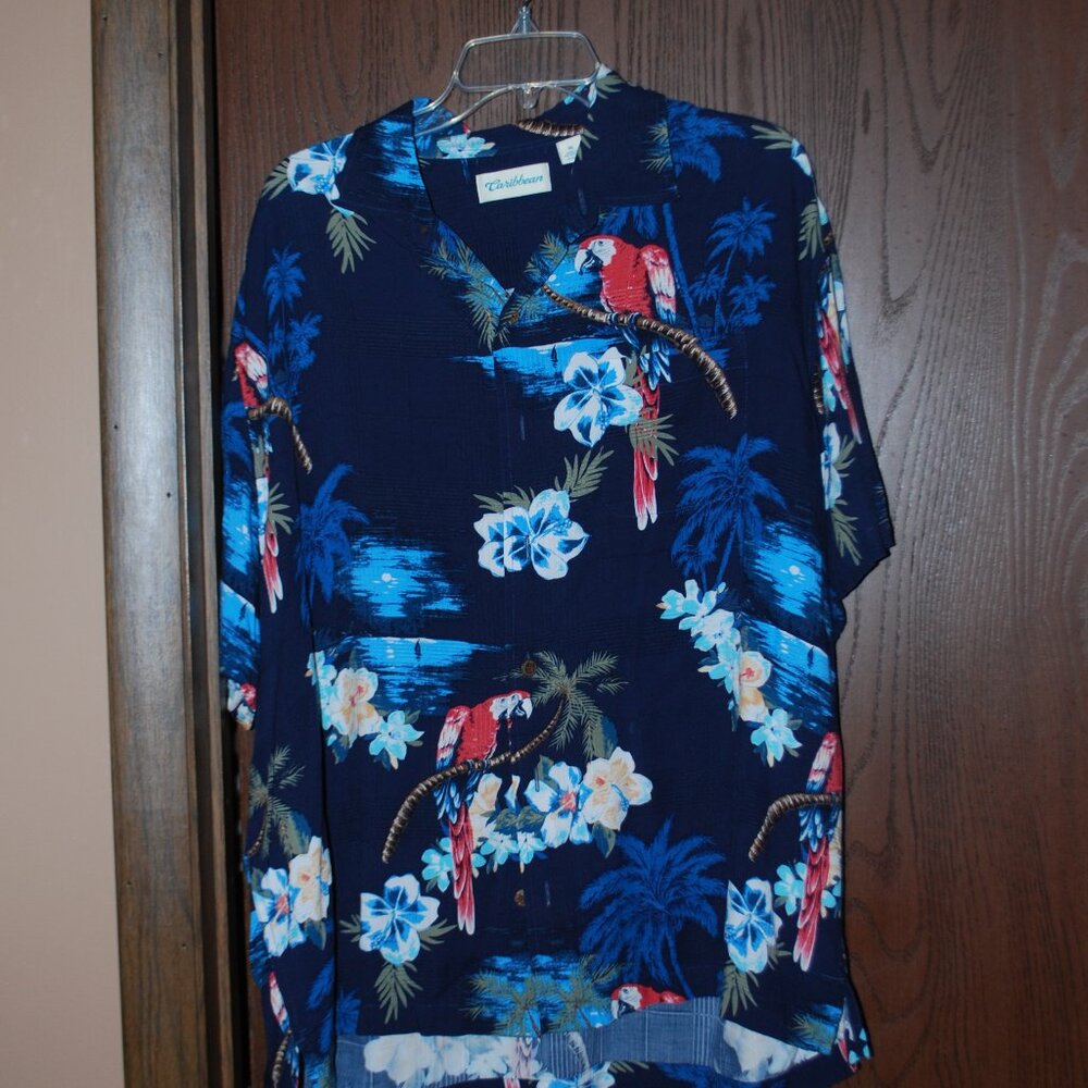 3/$30 - Caribbean Tropical Short-sleeve Shirt w/Parrots– XL